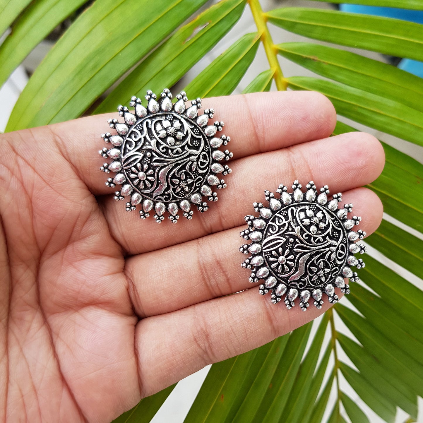 Imeora Antique Look Big Round Studs