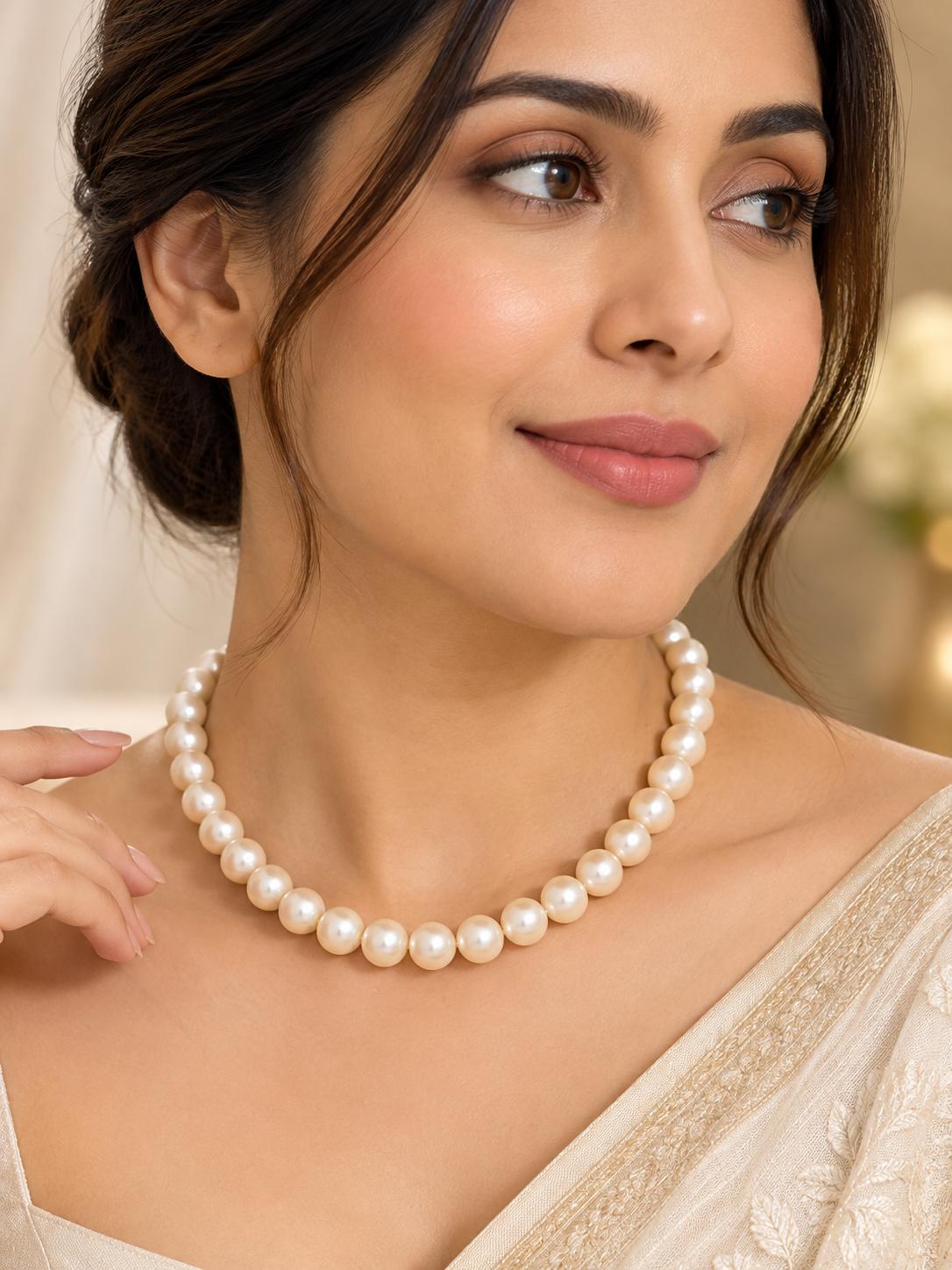Classic Solitaire Pearl Choker Necklace