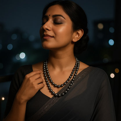 Midnight Pearl Glow Necklace