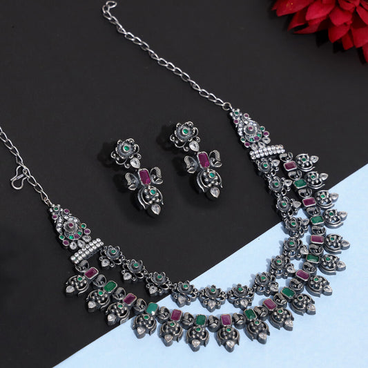 Callie Necklace Set