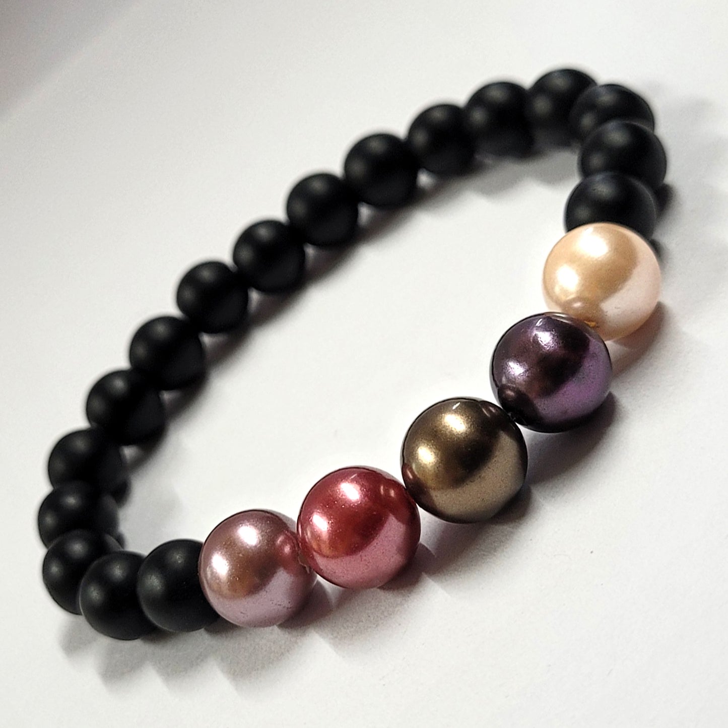 Multicolor Shell Pearls 10mm Bracelet With 8mm Black Beads