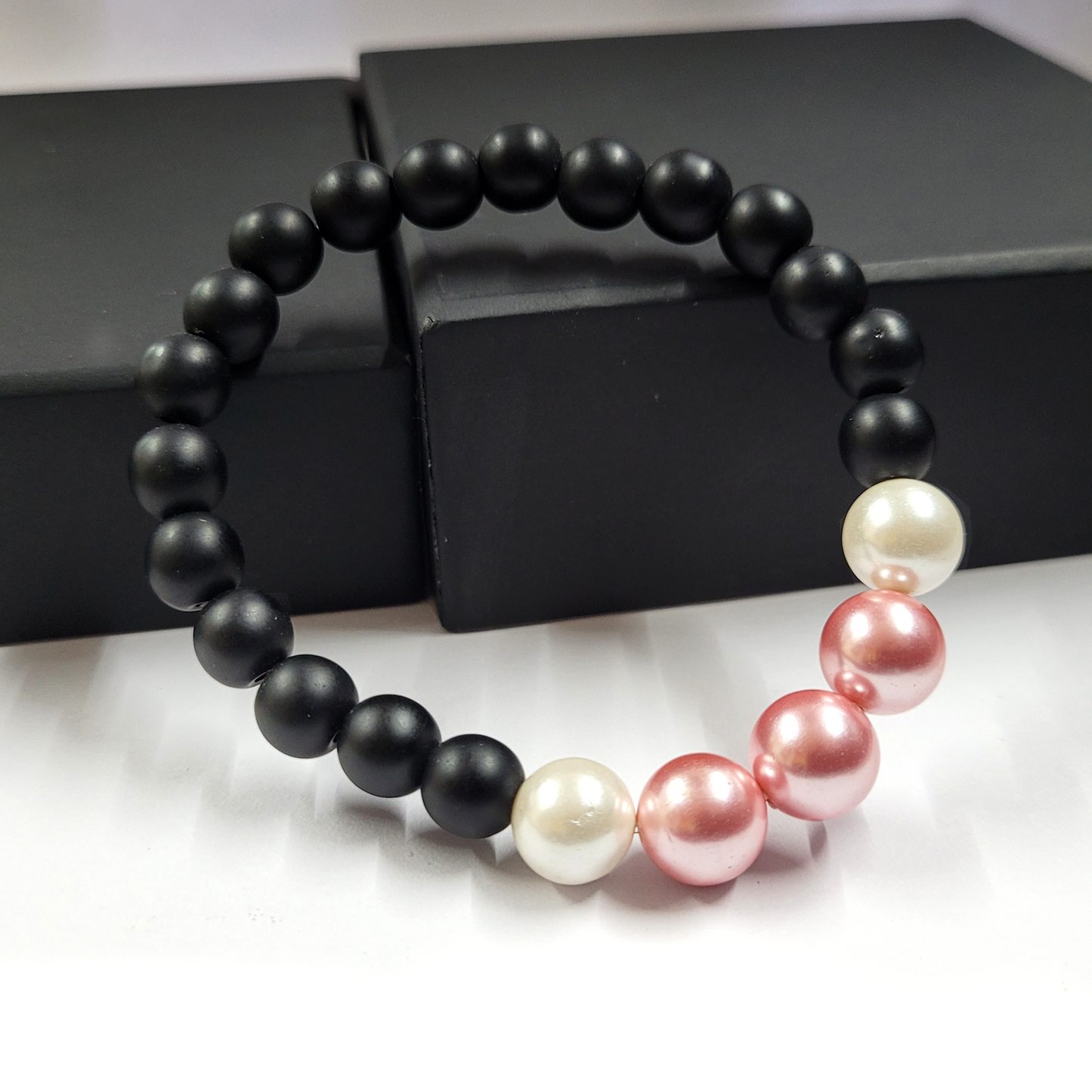 Pink And White Shell Pearls 10mm Bracelet With 8mm Black Beads