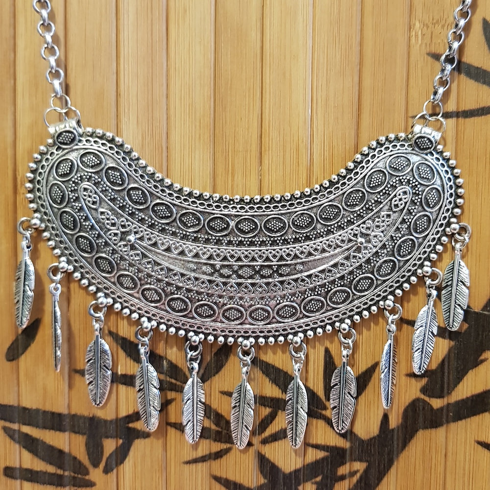 Imeora Exclusive Pendant With Hanging Leaves