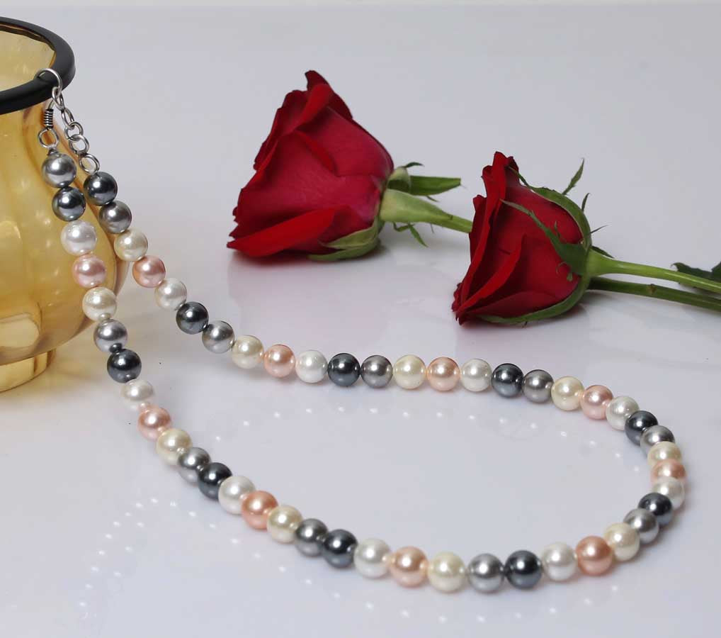 Multicolor Pearl Necklace