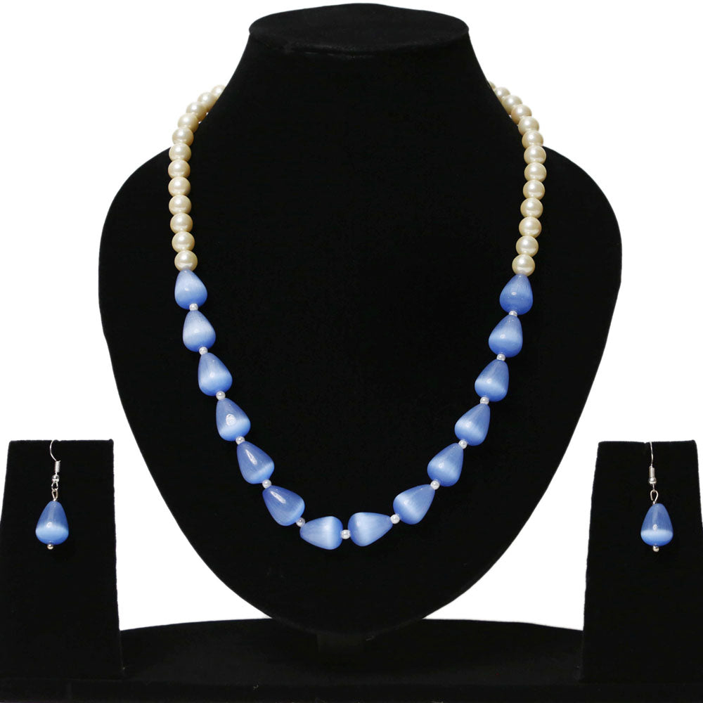 White Pearl Necklace With Blue Monalisa 