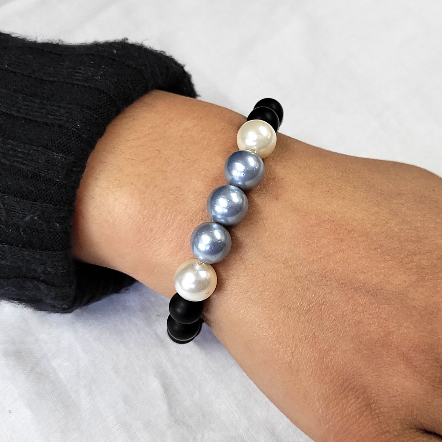 Light Blue And White Shell Pearls 10mm Bracelet With 8mm Black Beads