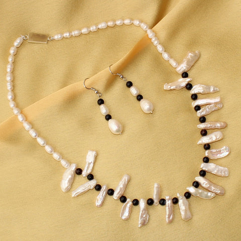 Kaia Fresh Water White Pearl Necklace Set