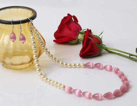 White Pearl Necklace With Pink Monalisa