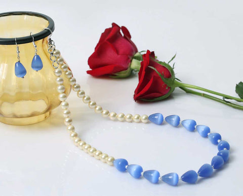 White Pearl Necklace With Blue Monalisa 