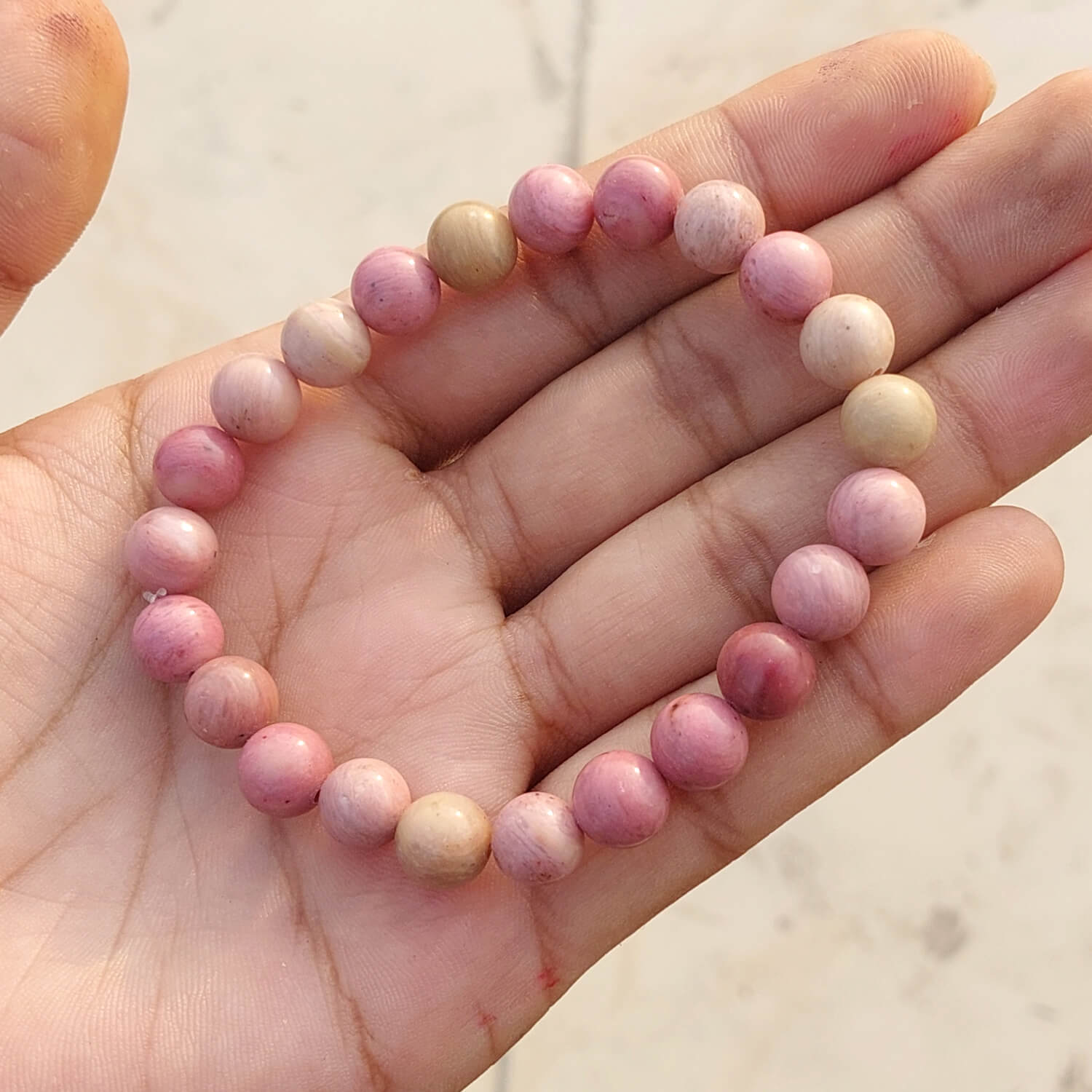 Bracelet en grains rhodochrosite - Séléné Laon Bracelet en grains rhodochrosite - Séléné Laon