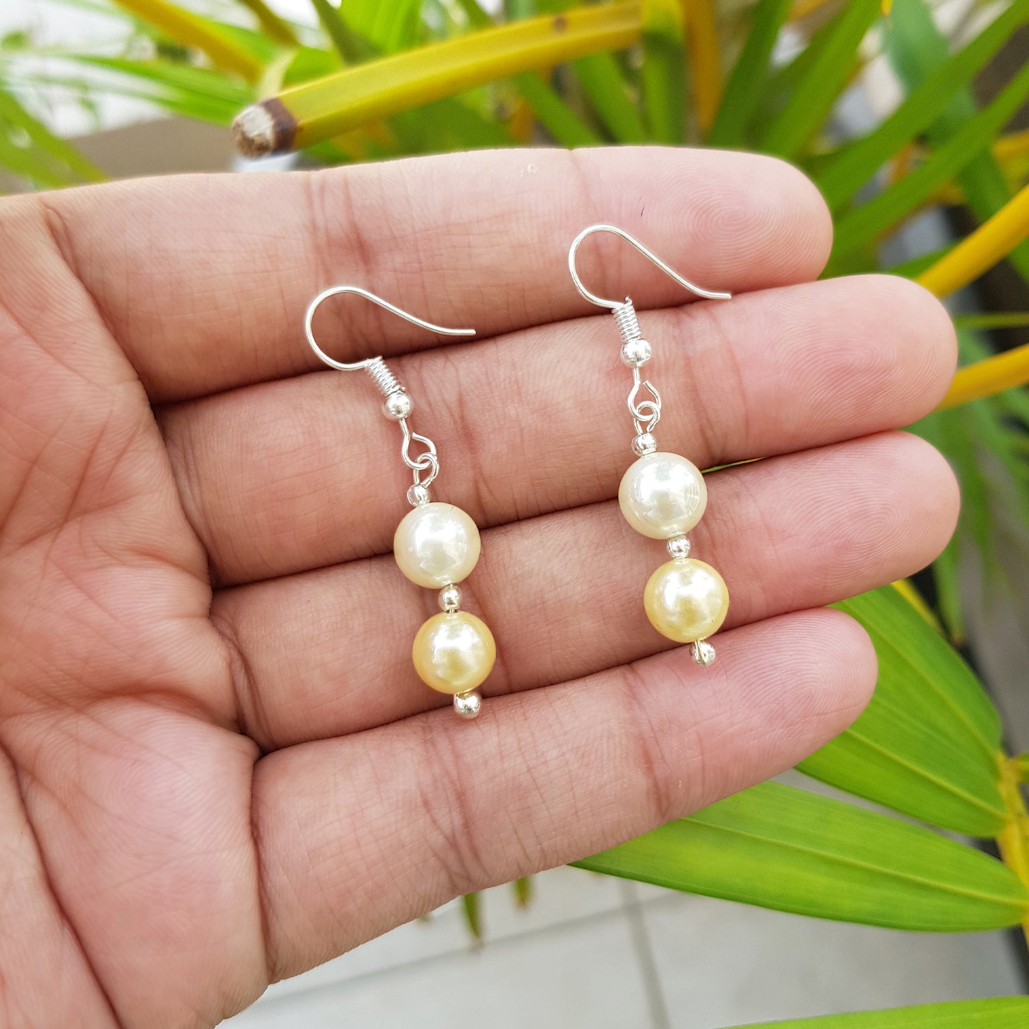 White Golden Pearl Earring