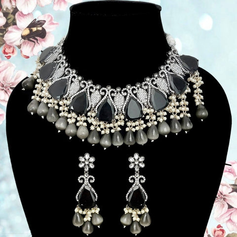 Raegan Necklace Set With Monalisa Stone Hangings And Dori